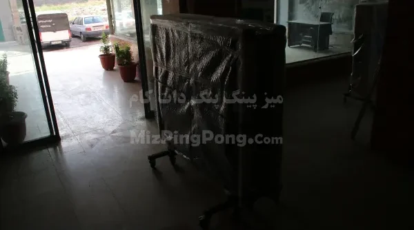 بسته بندی میز پینگ پنگ معمولی با ضخامت 16 میل 4 چرخ تاشونده